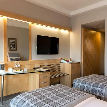Hotel Metropolitan 5*
