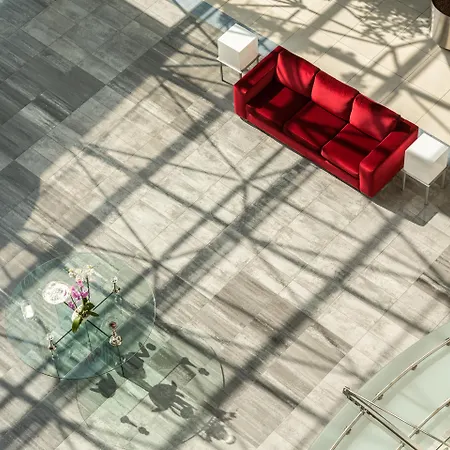 Hotel Metropolitan 5*