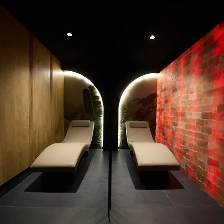 Отель Metropolitan