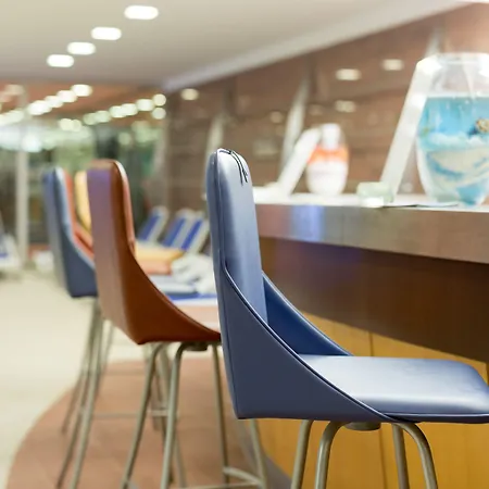 Metropolitan Hotel 5*