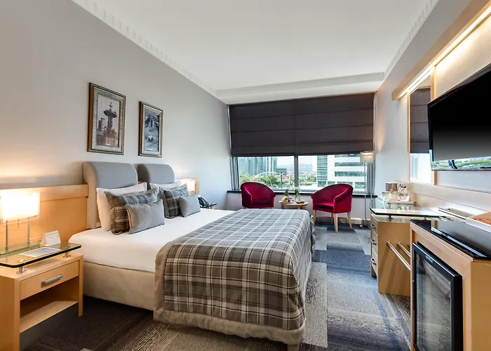 Hotel Metropolitan 5*