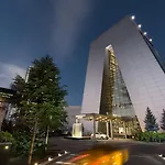 متروبولتيان 5*