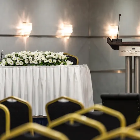 Hotel Metropolitan 5*