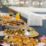Metropolitan Hotel 5*