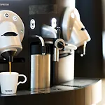 Metropolitan Hotel 5*